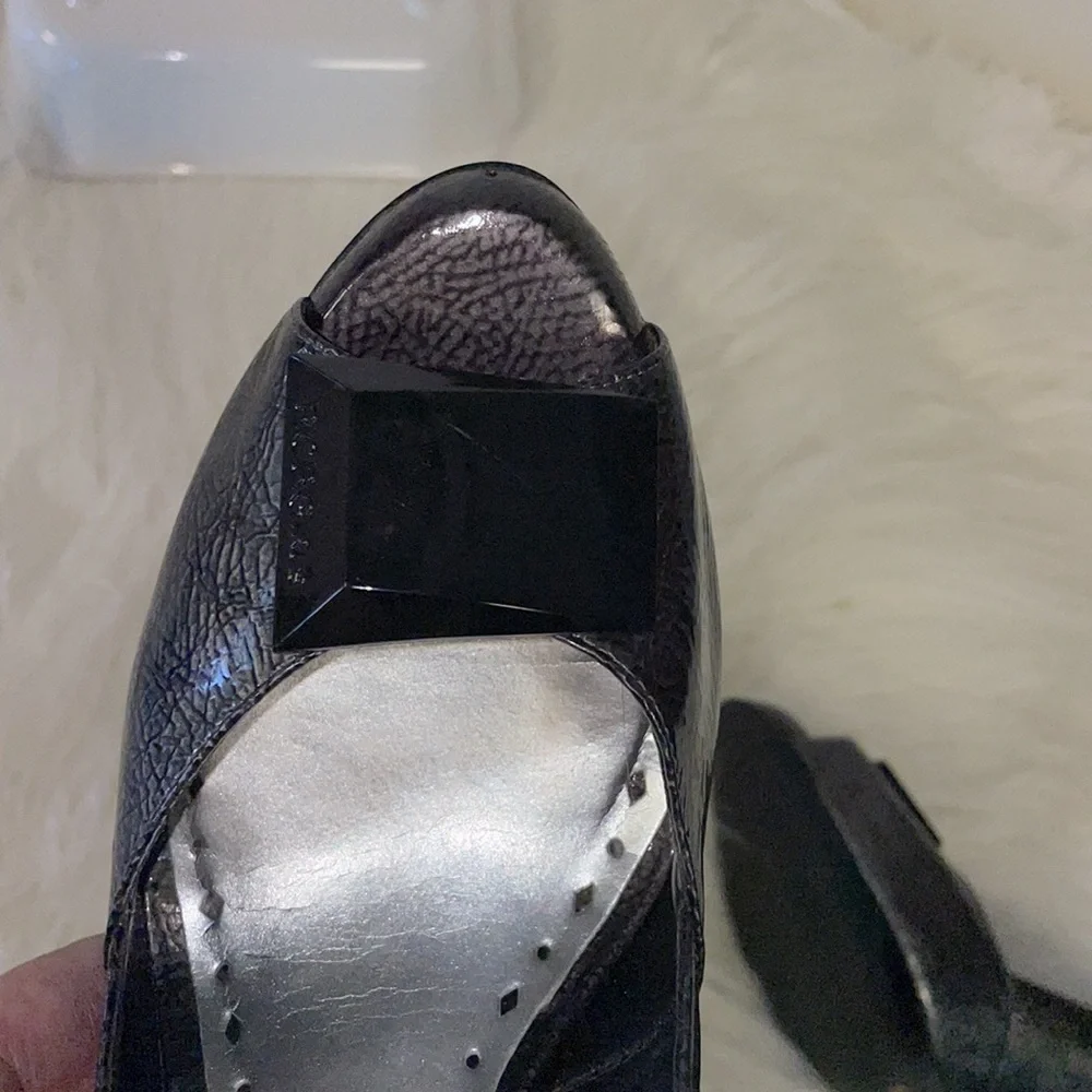 BGB Girls Open Toe Heels Sz9
